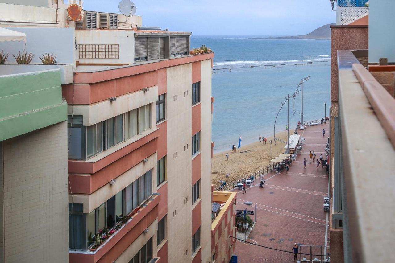 Apartamento con balcón